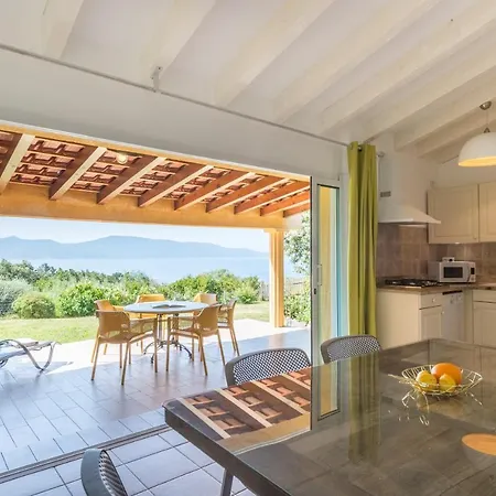 La Plage Holiday home Olmeto (Corsica)