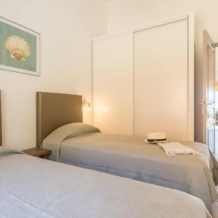 La Plage Holiday home *
